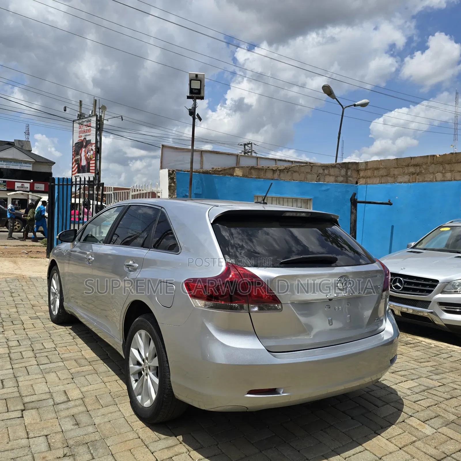 Toyota Venza XLE 4dr Wagon AWD (2.7L 4cyl 6A) 2015 Silver
