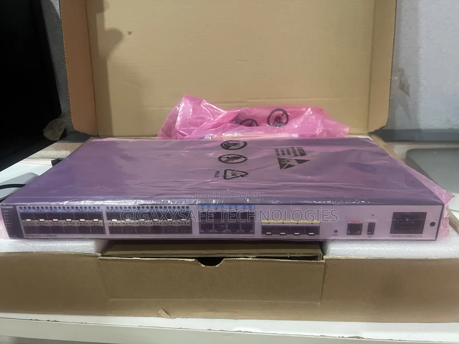 Huawei S5720-28x-Li-24s-AC