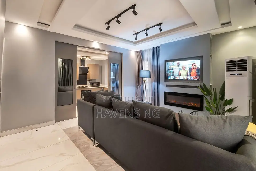 Private 3-Bedroom Maisonette