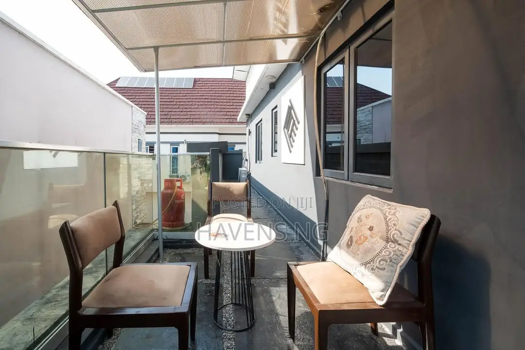 Private 3-Bedroom Maisonette