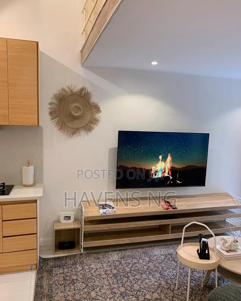 Stylish 1-Bedroom Loft Apartment