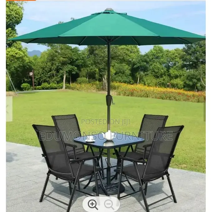 Outdoor Patio Set of Table and 4 Chairs With Umbrella