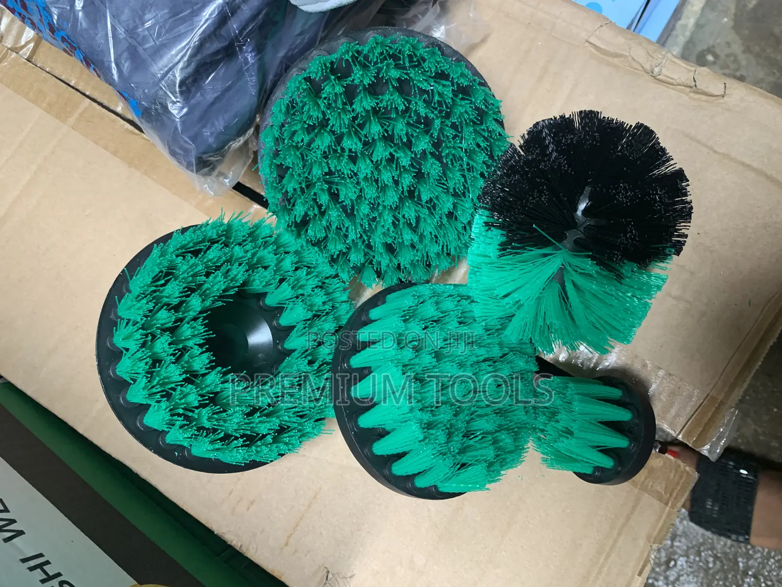 Drilling Brush for Cleaning