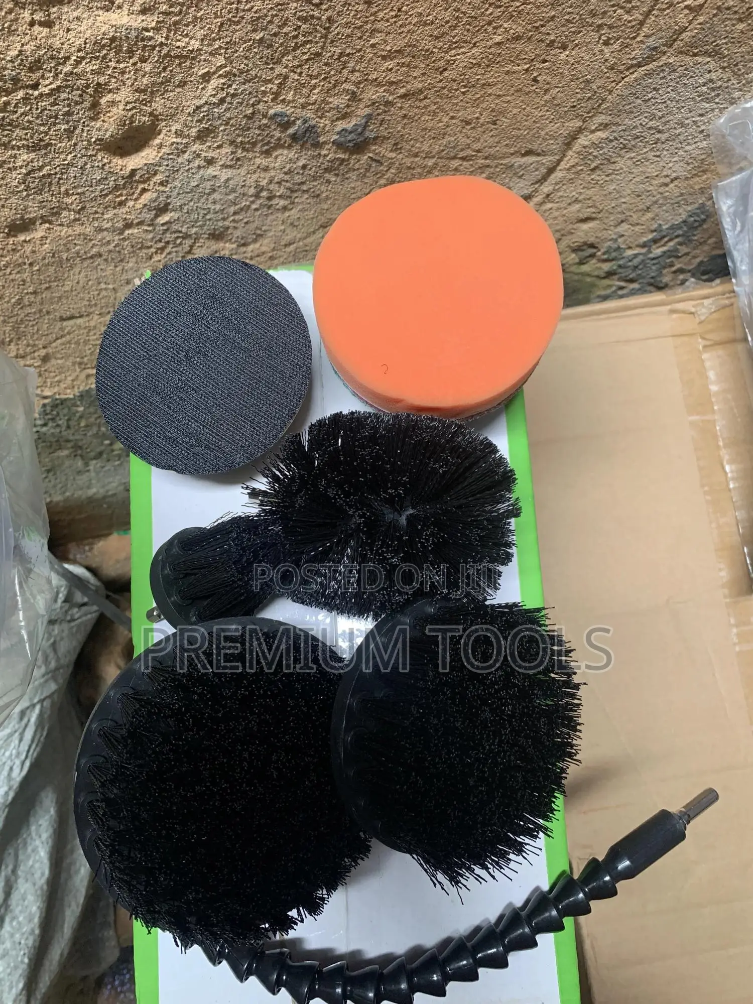 Set of Brush Plus Pad