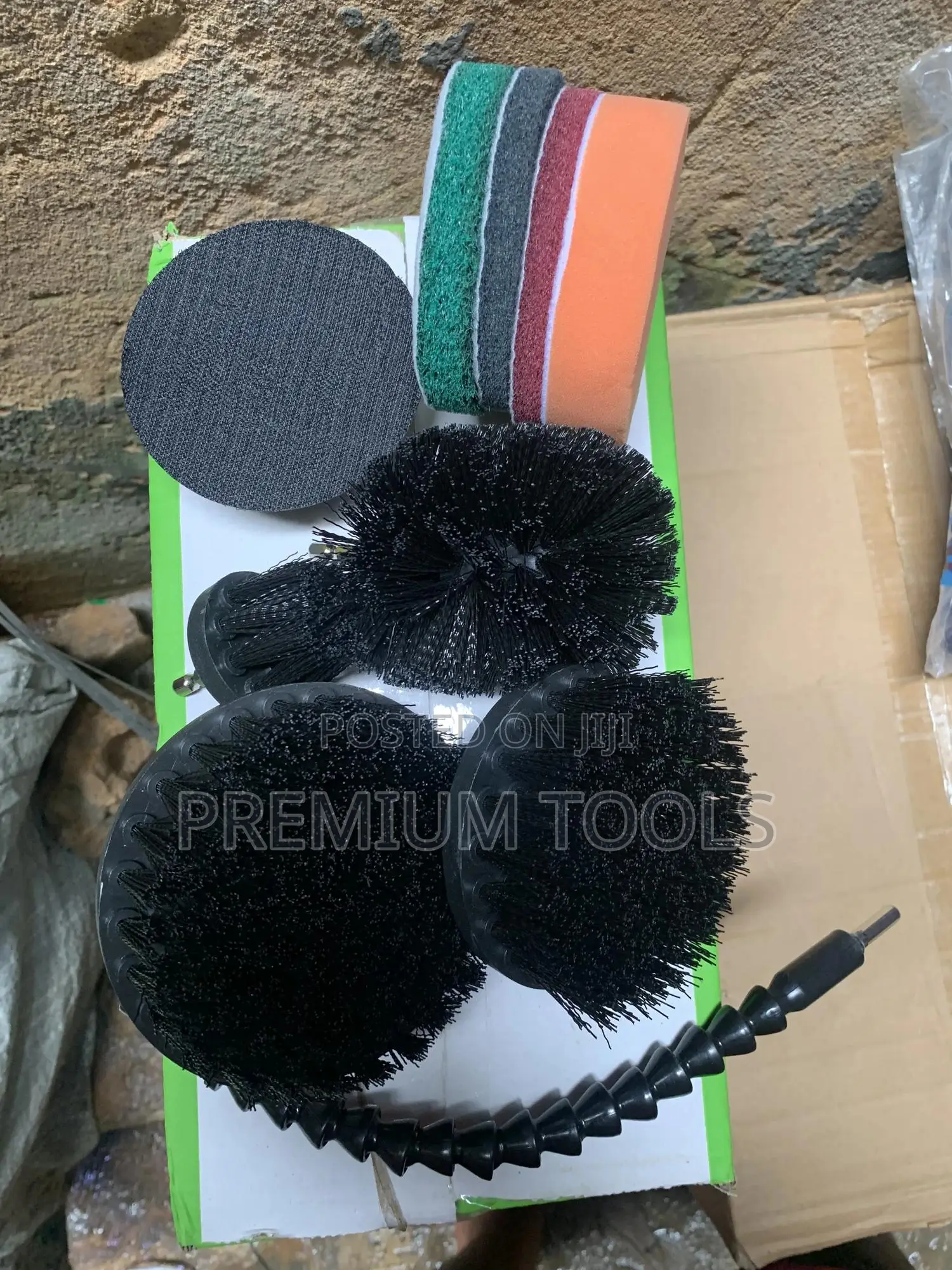 Set of Brush Plus Pad