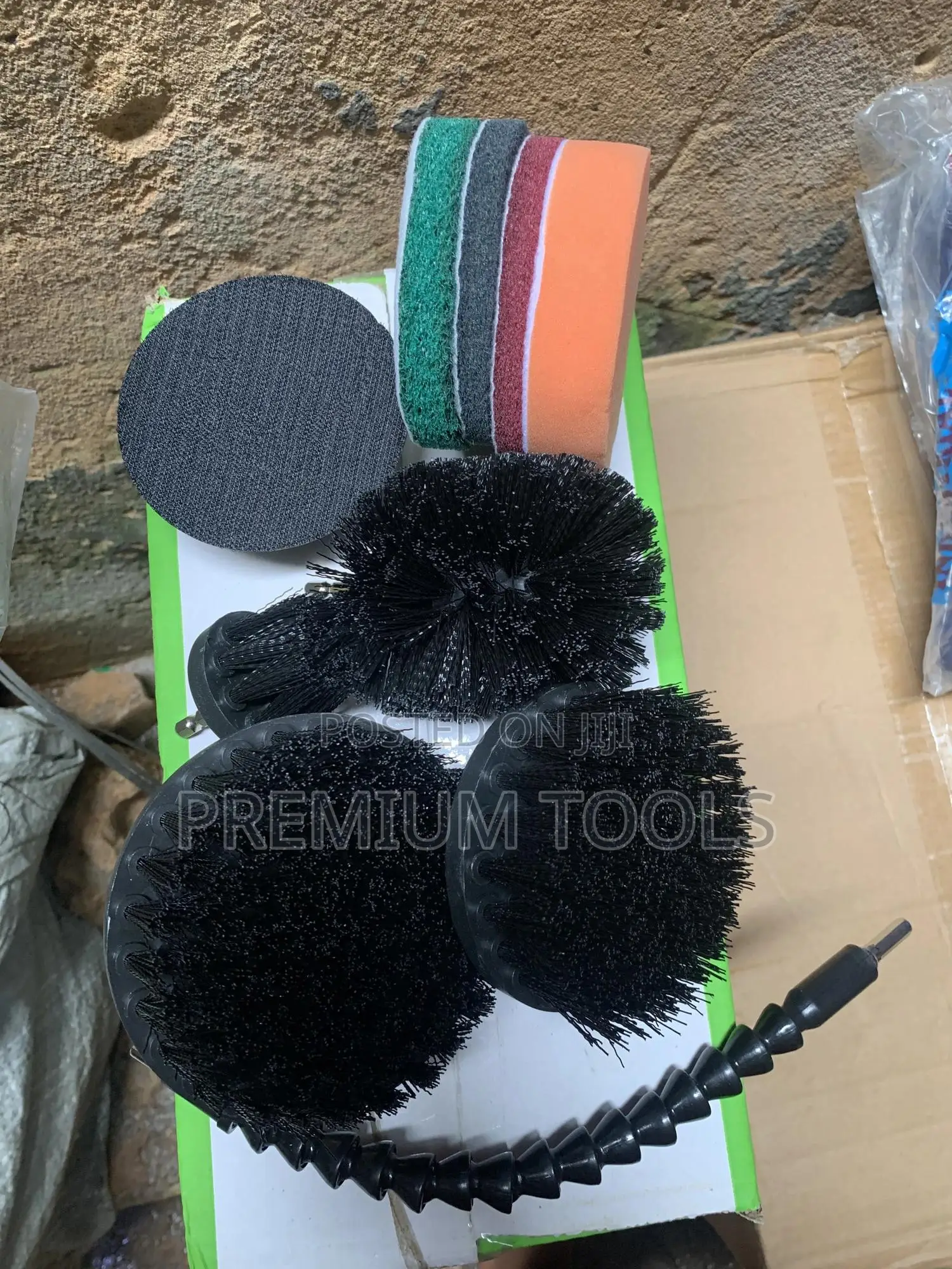 Set of Brush Plus Pad