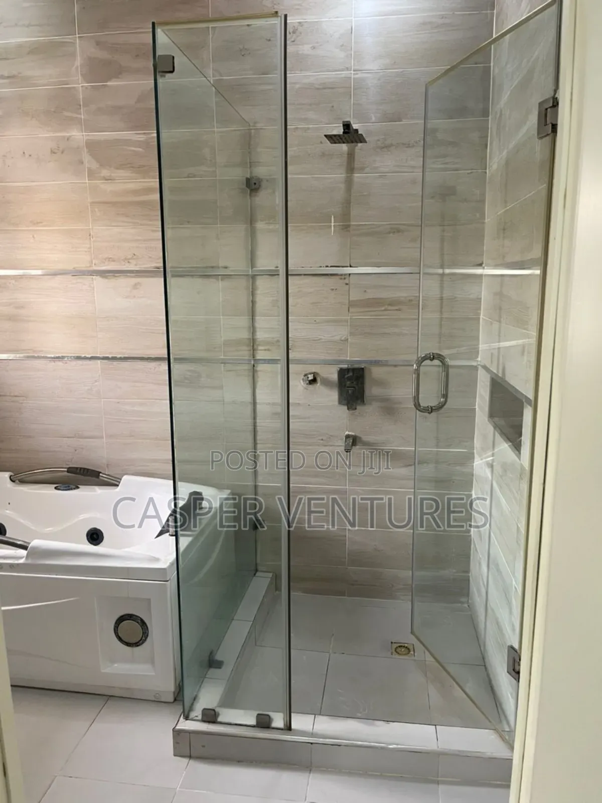 Masterbedroom Serviced Apartment