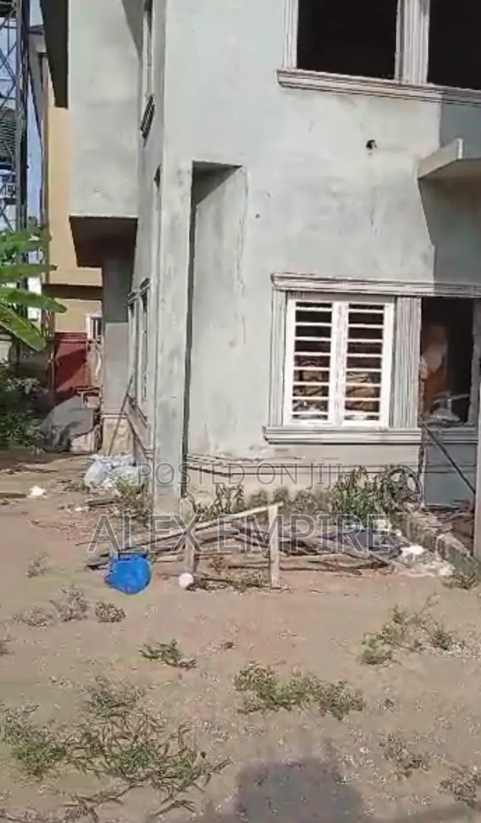 6bdrm Duplex in Amuwo-Odofin for sale