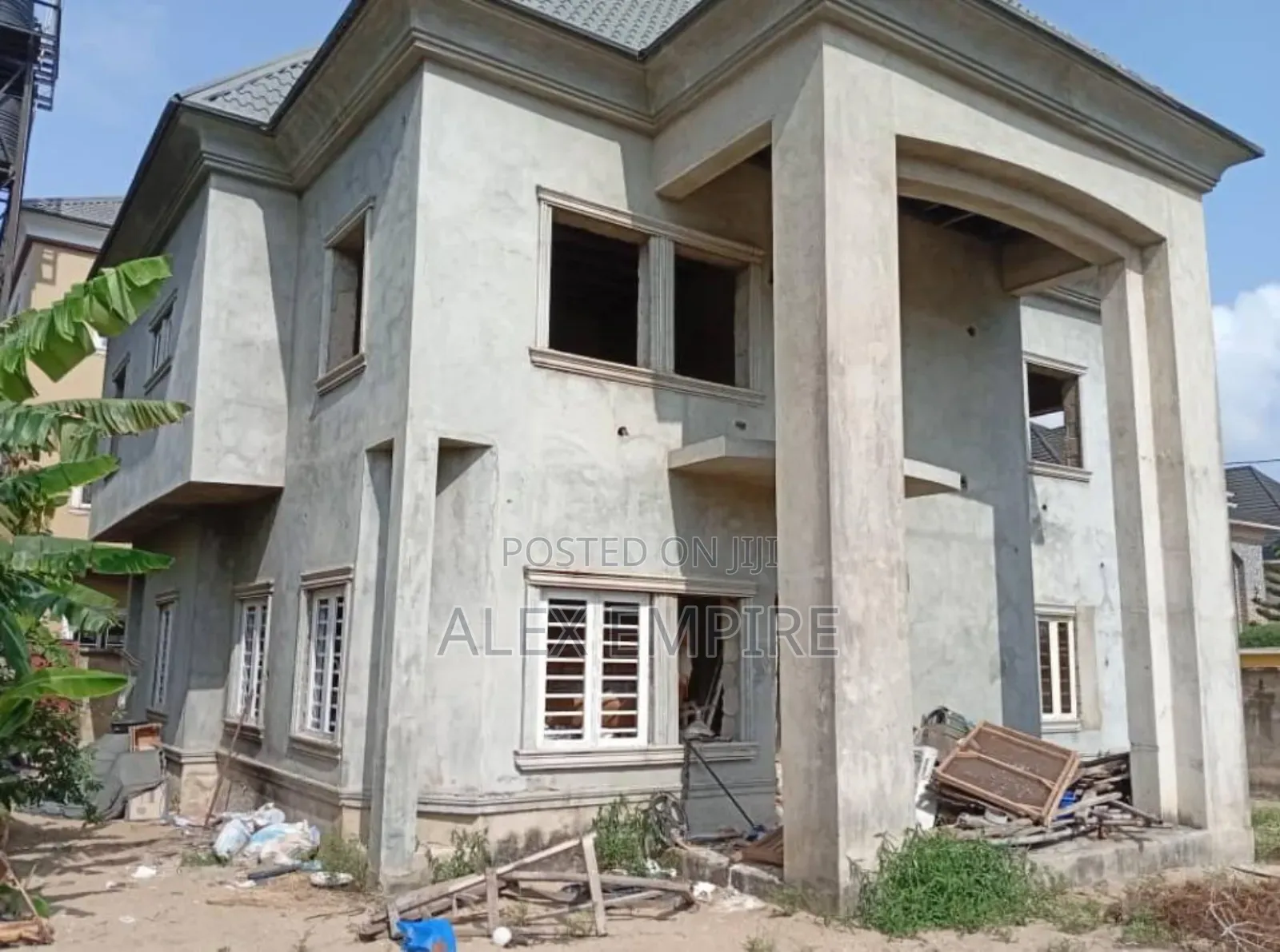 6bdrm Duplex in Amuwo-Odofin for sale