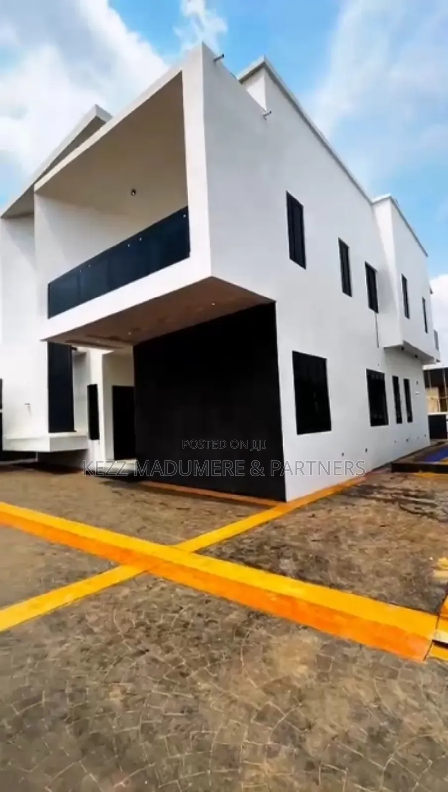 5bdrm Duplex in Gra , Enugu for sale