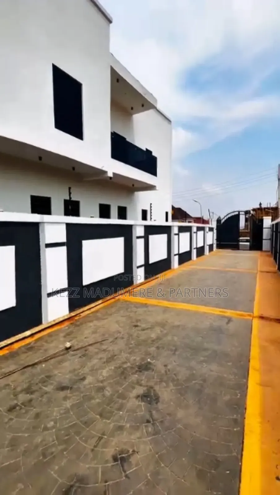 5bdrm Duplex in Gra , Enugu for sale