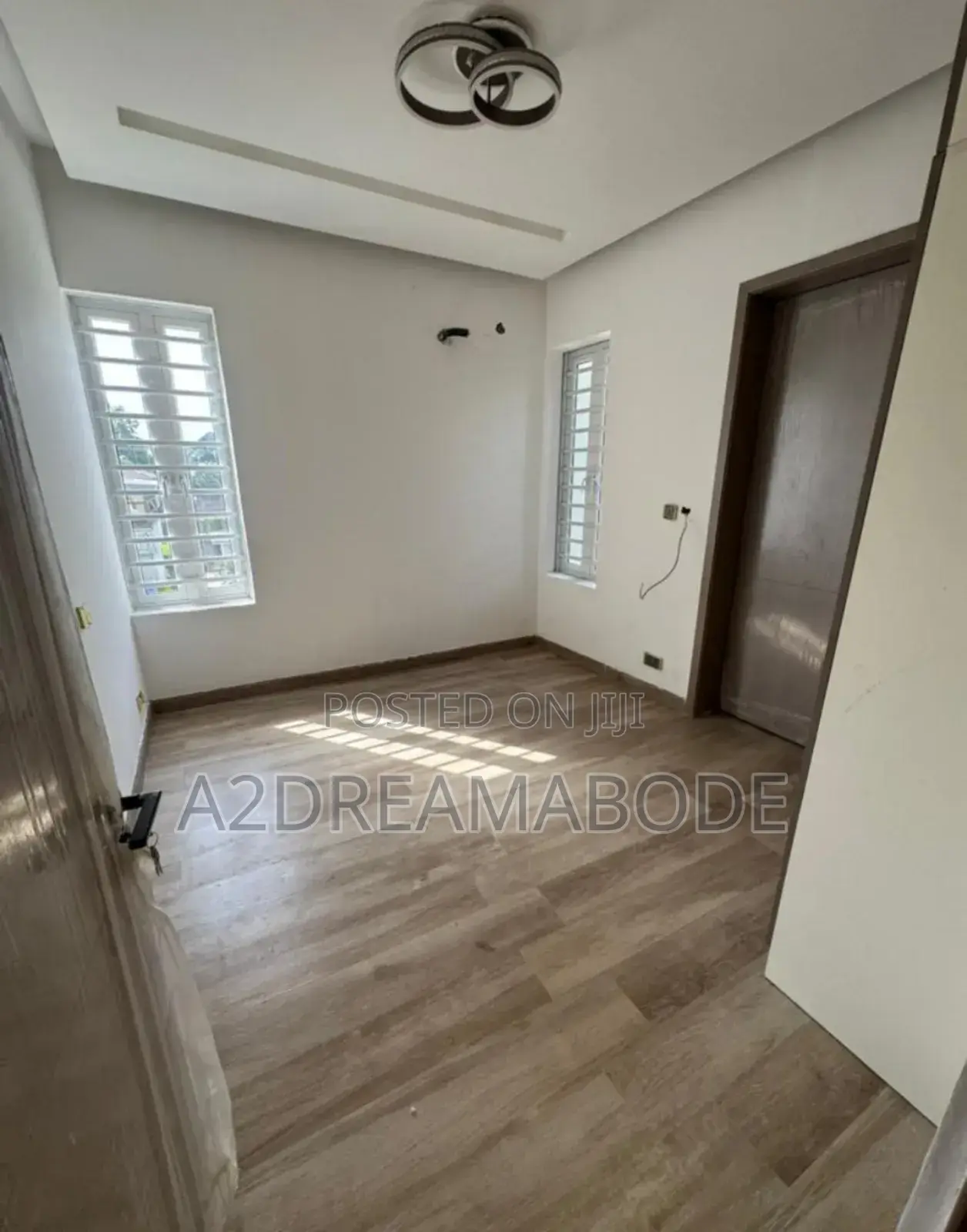 5bdrm Duplex in Adeniyi Jones, Ikeja for rent