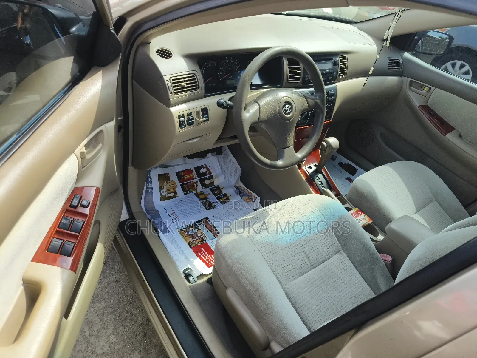 Toyota Corolla LE 2006 Gold