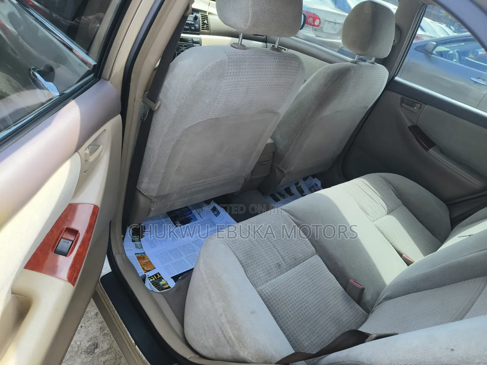 Toyota Corolla LE 2006 Gold