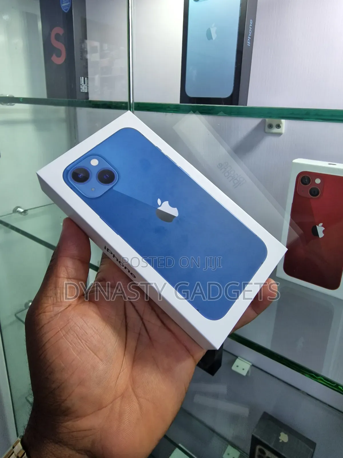 New Apple iPhone 13 128 GB Blue