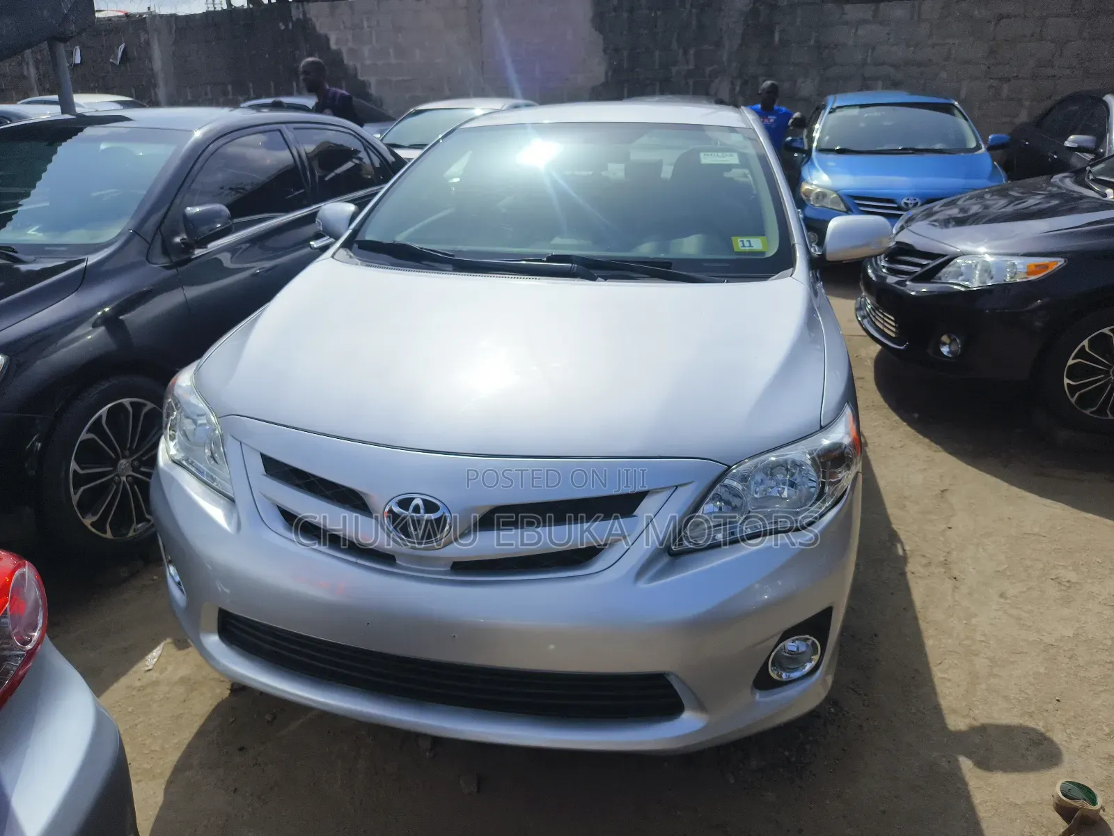 Toyota Corolla LE 4dr Sedan (1.8L 4cyl 4A) 2013 Silver