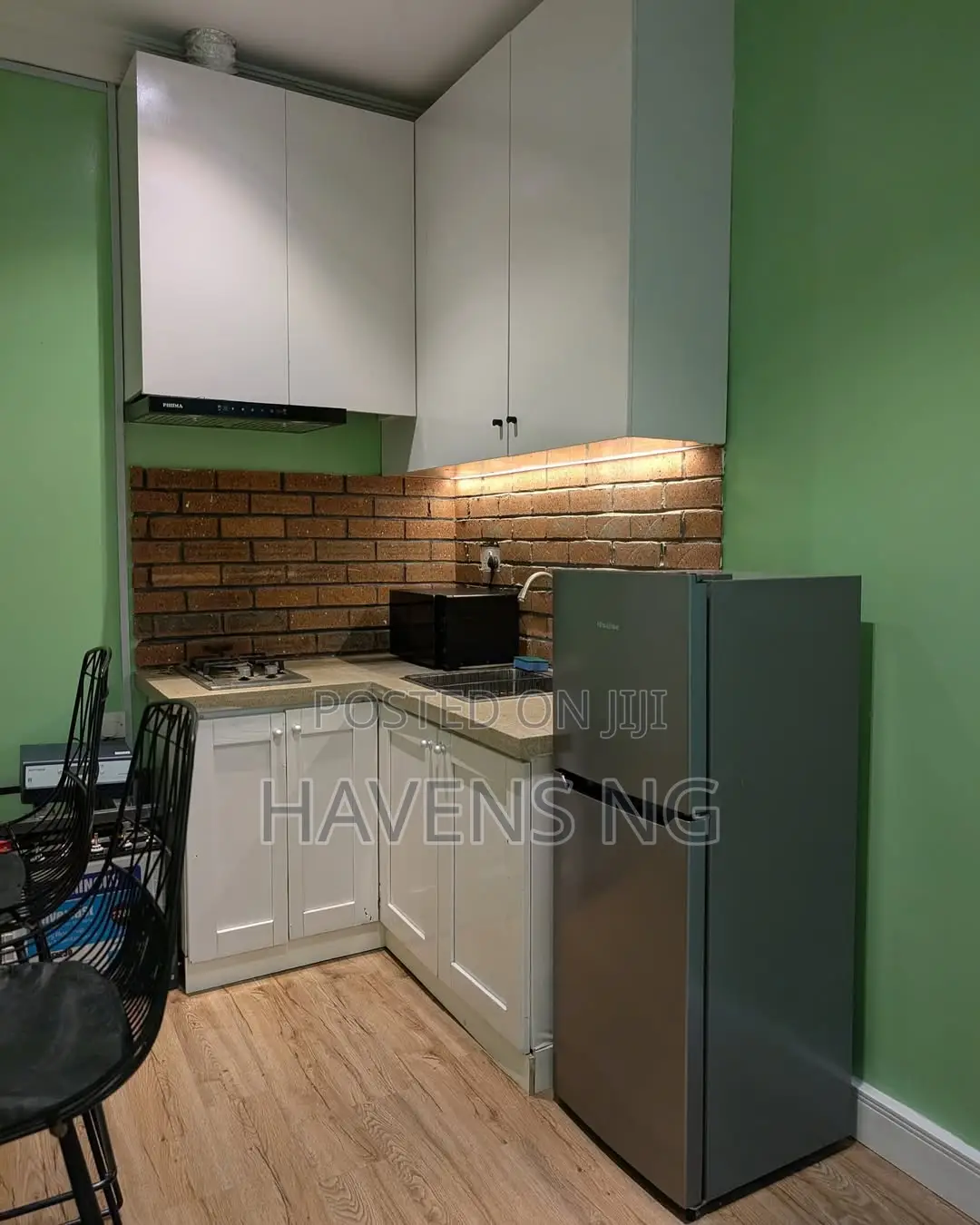 Cozy 1-Bedroom Apartment With Balcony Ps5