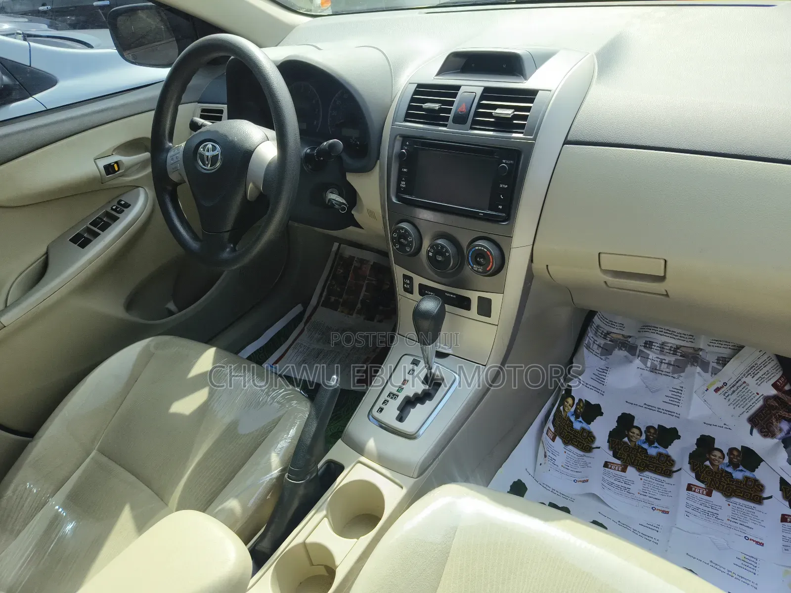 Toyota Corolla LE 4dr Sedan (1.8L 4cyl 4A) 2013 Gold