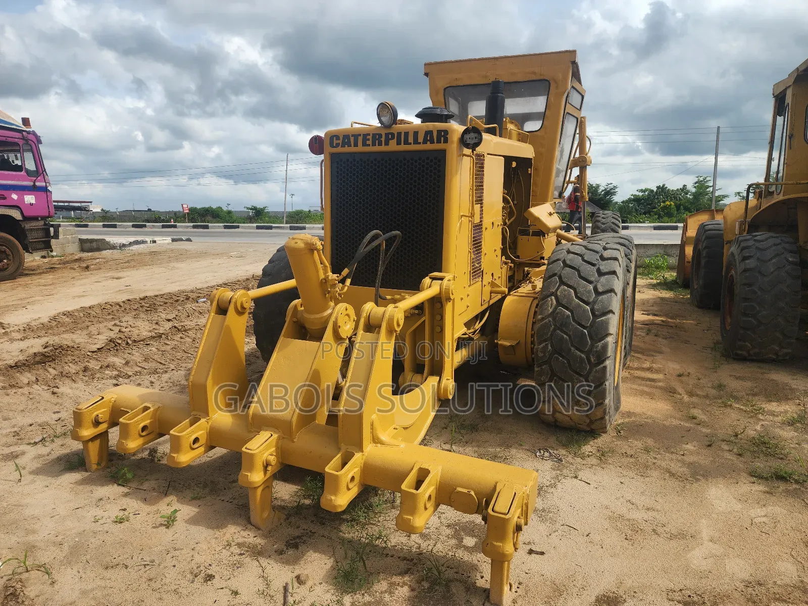 14g Caterpillar Grader Sharp Tokunbo
