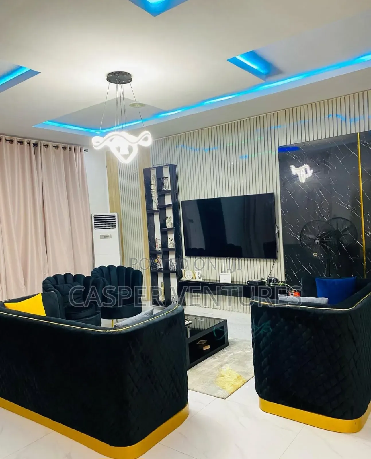 Fancy and Sparkling Apartment