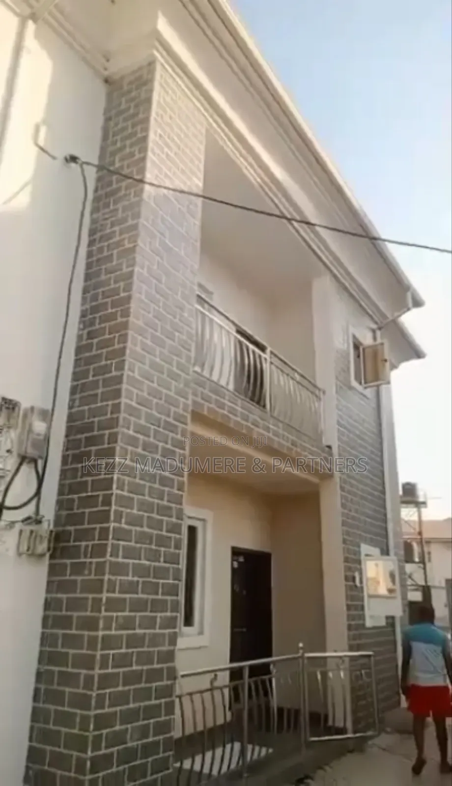 8bdrm Duplex in Golf Estate , Enugu for sale