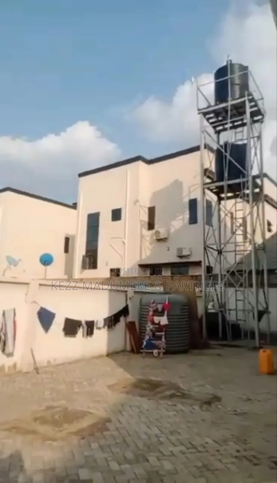 8bdrm Duplex in Golf Estate , Enugu for sale