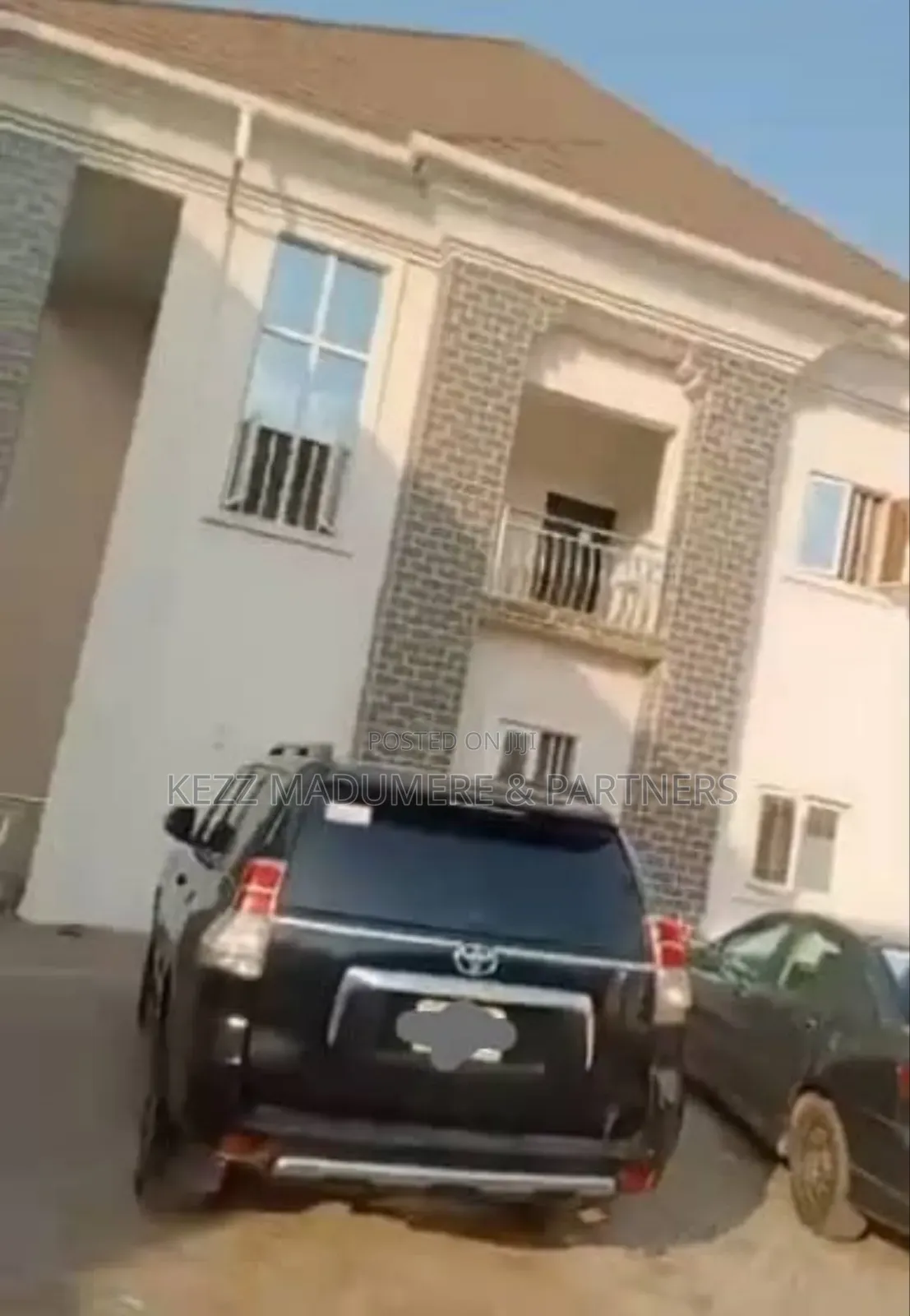8bdrm Duplex in Golf Estate , Enugu for sale