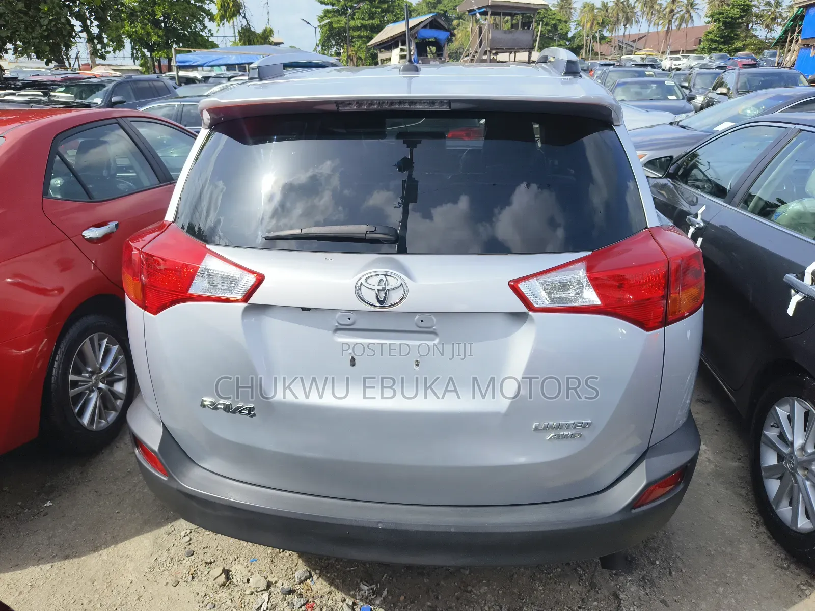 Toyota RAV4 Limited AWD (2.5L 4cyl 6A) 2013 Silver