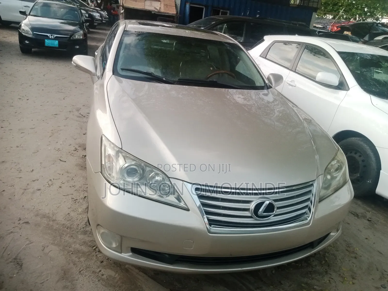 Lexus ES 350 2011 Gold