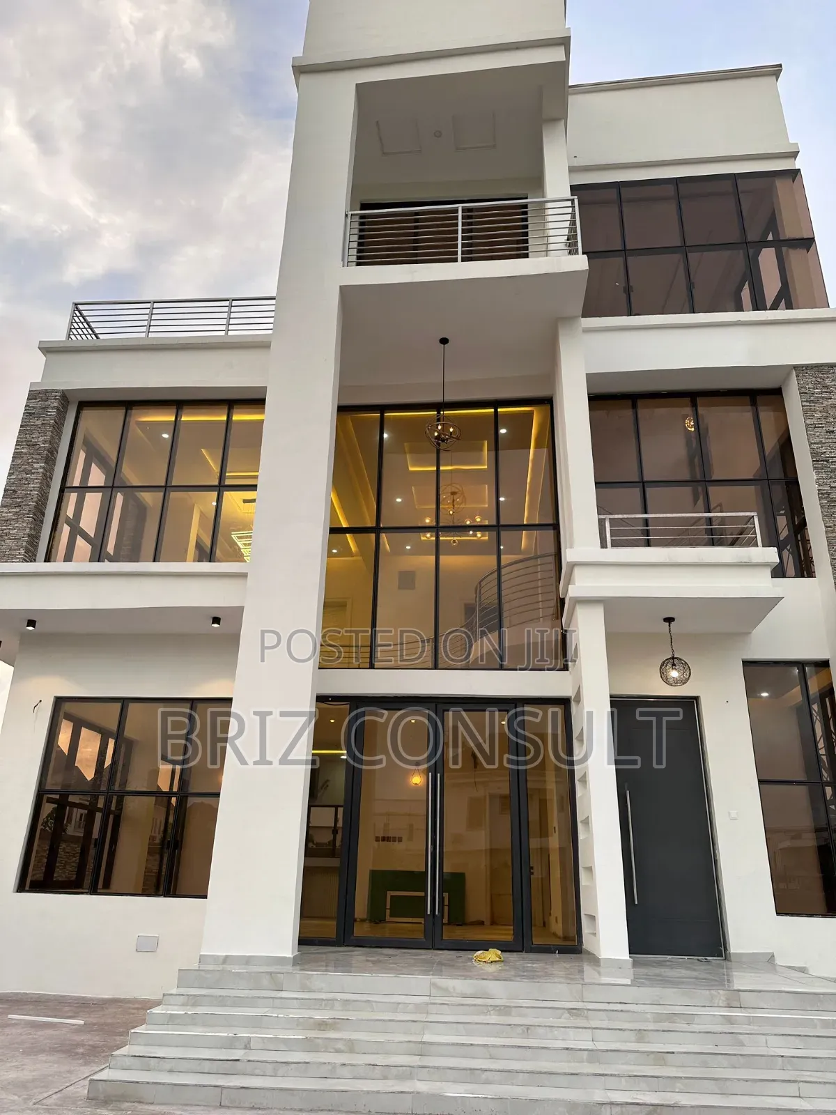 4 Bedroom With Bq + Pool