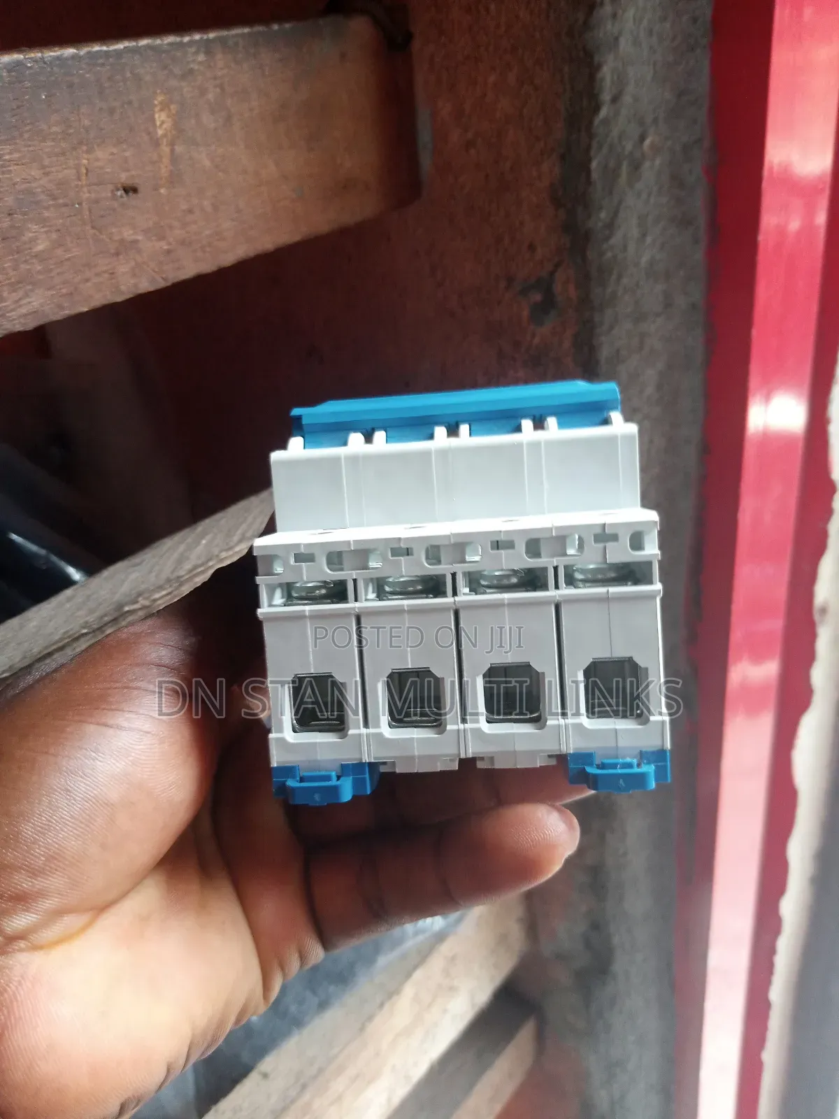 125amps 4 Pole Cint Breaker Miniature