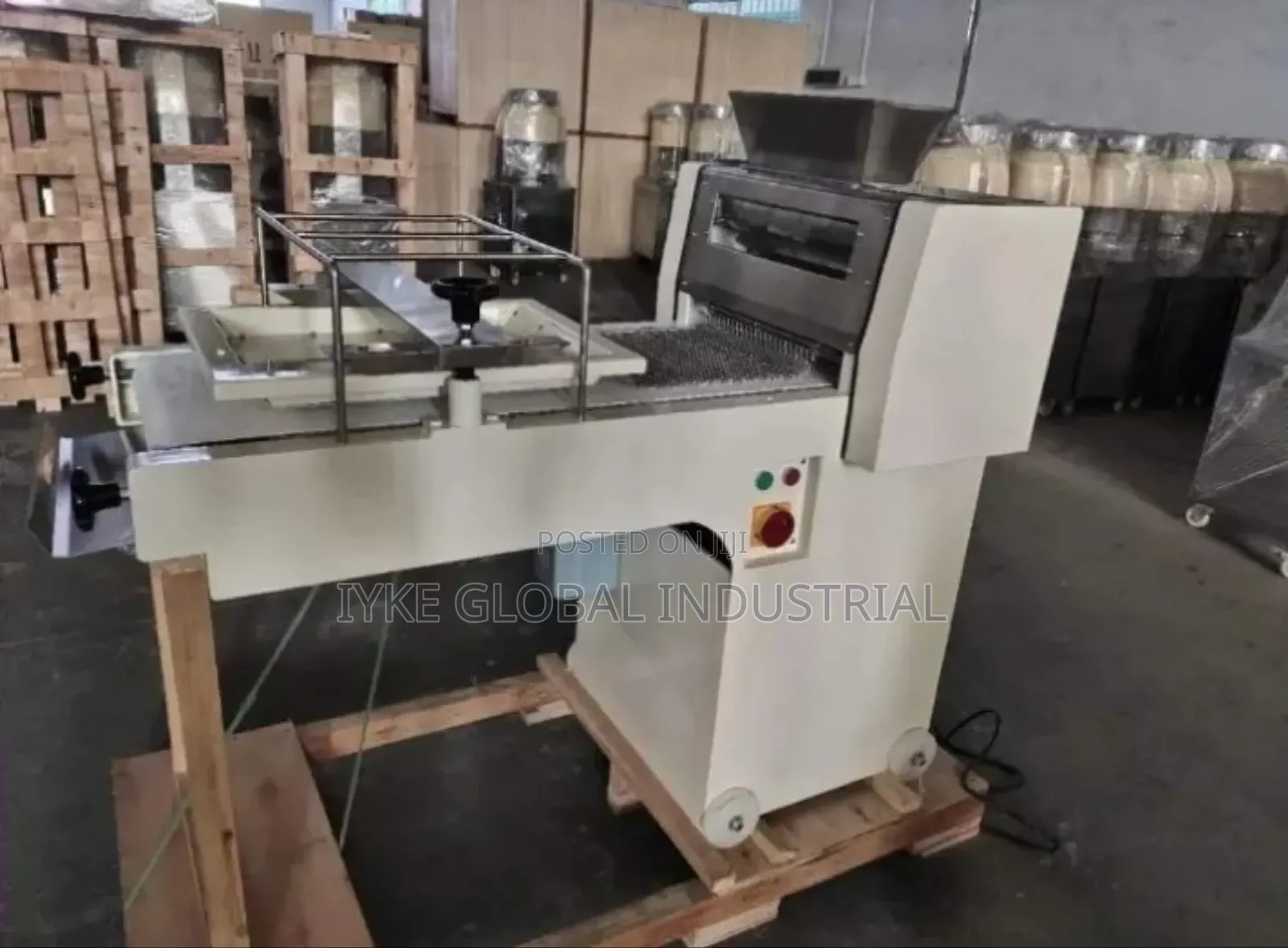 Dough Moulder