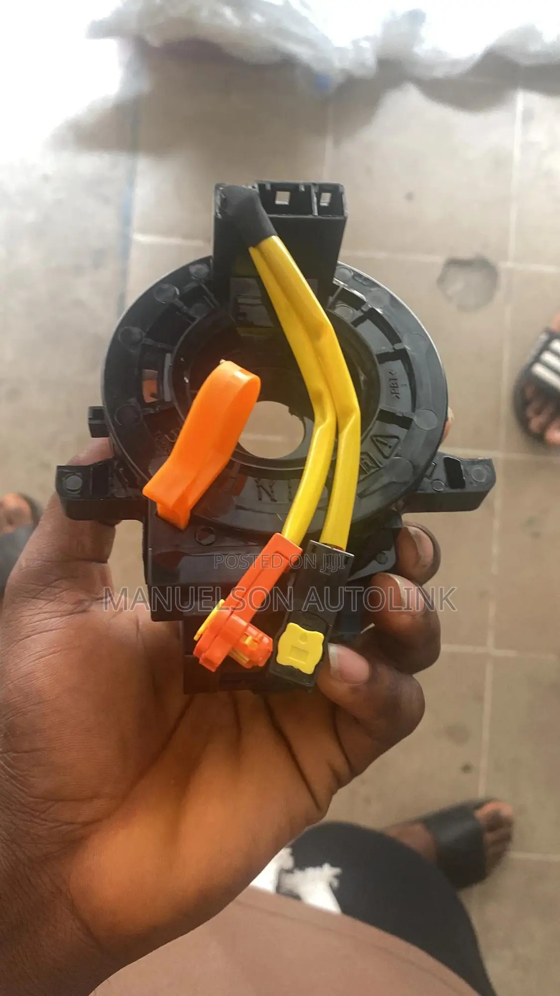 Horn Control With Steering Angle Sensor Toyota Lexus Rx350