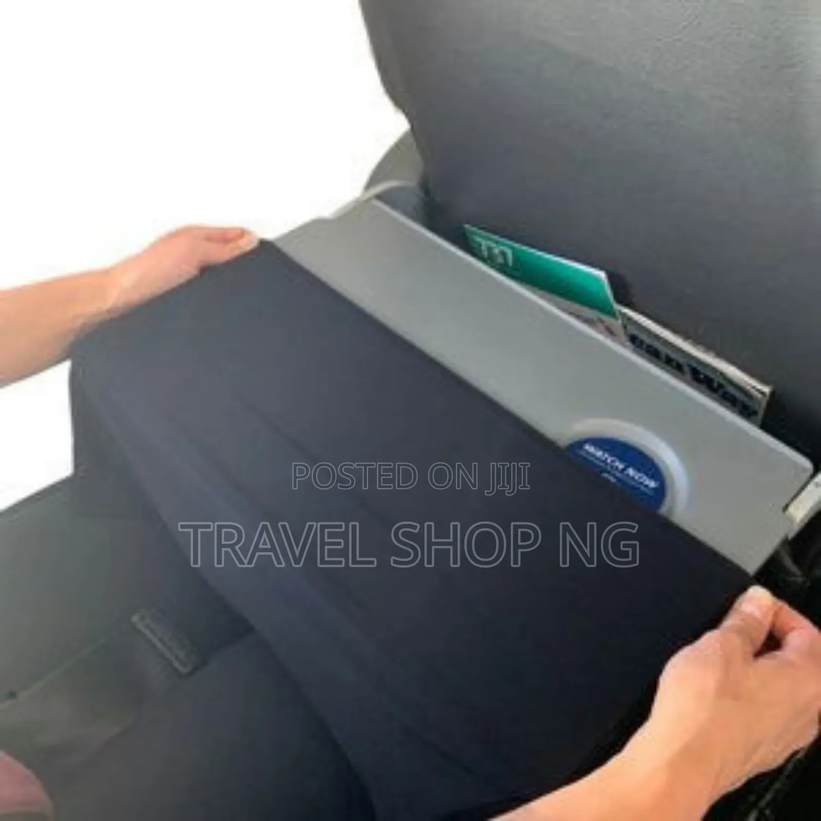 Airplane Meal Tray Cover With Pocket - Hygiene & Storage In The Plane