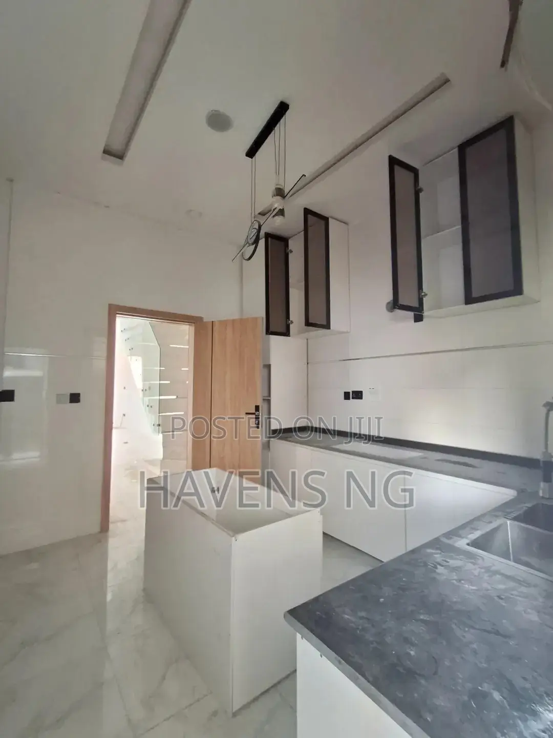 4bdrm Duplex in Sangotedo for sale