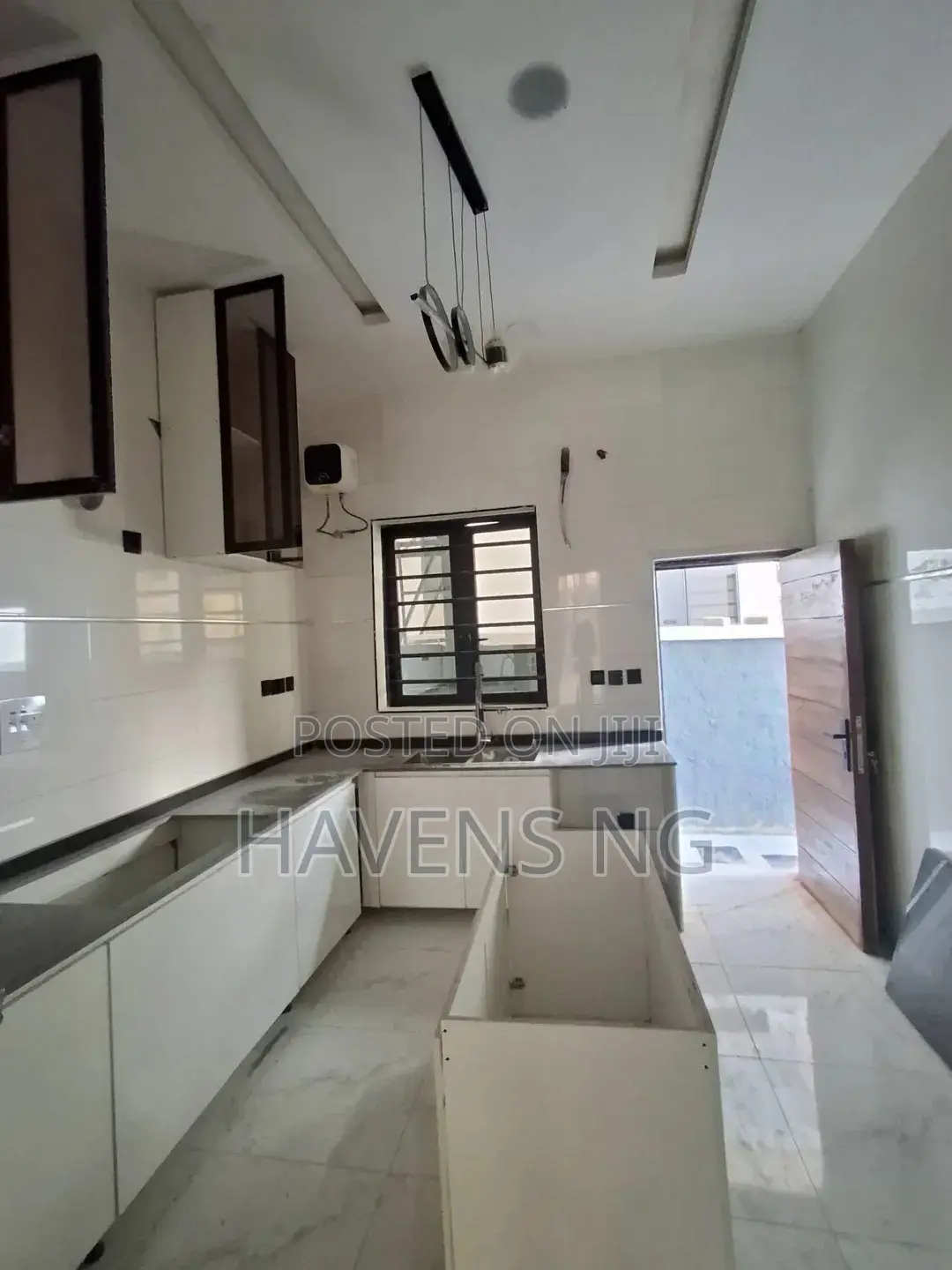 4bdrm Duplex in Sangotedo for sale