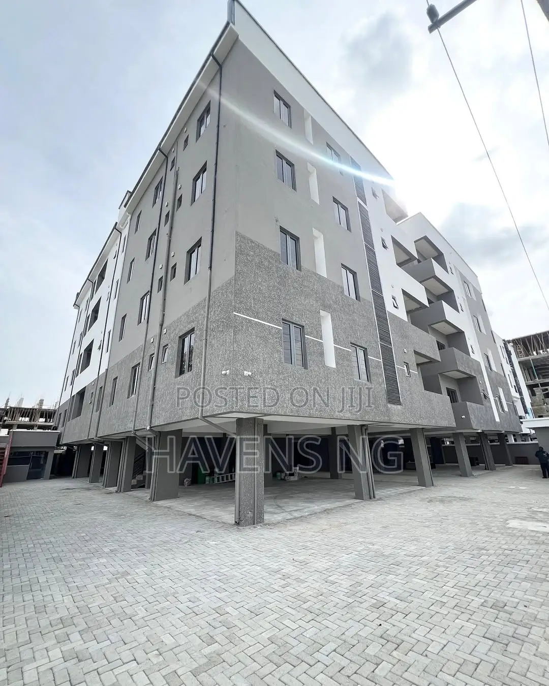2bdrm Apartment In Lekki Phase 1 For Sale