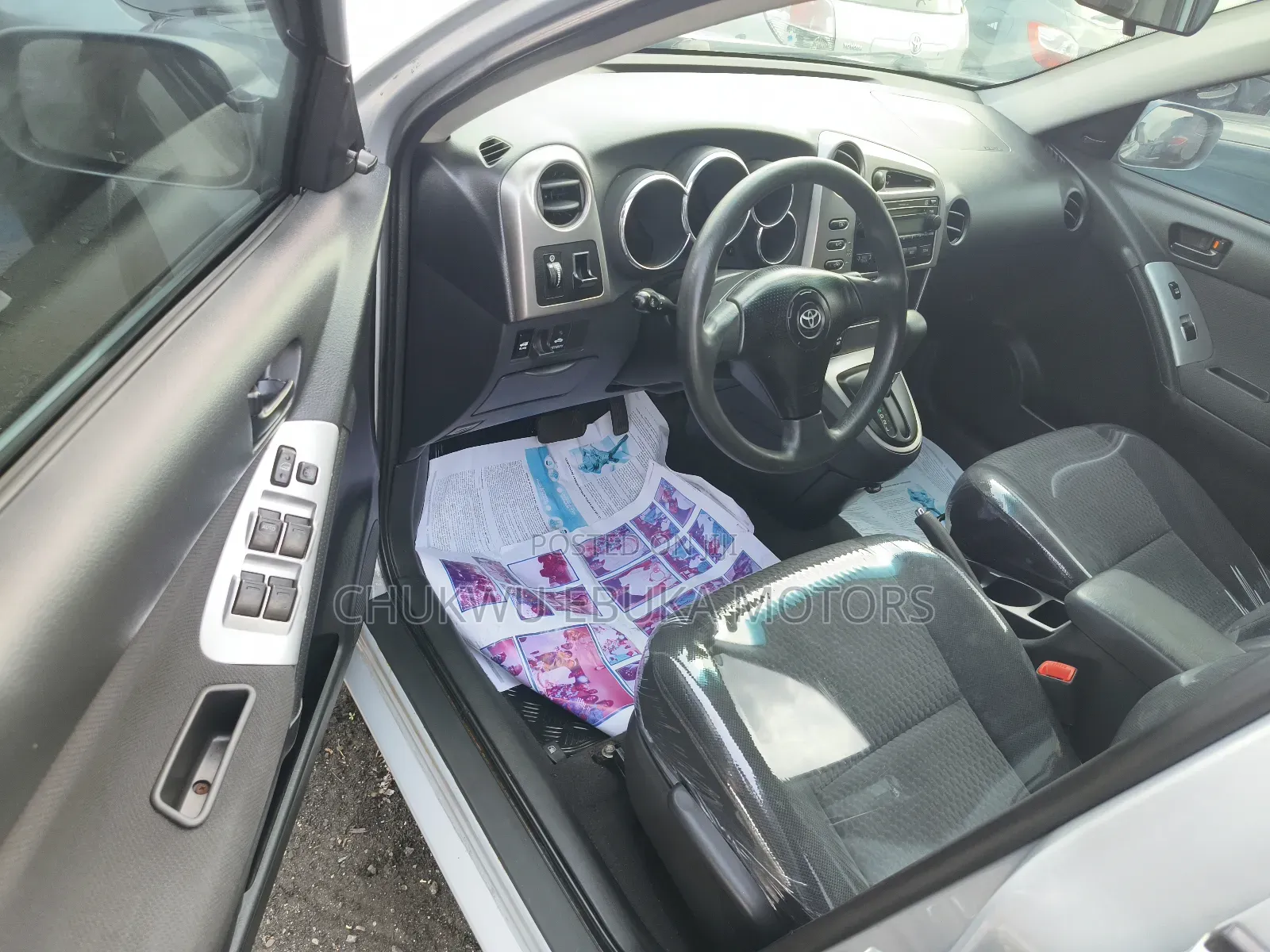 Toyota Matrix XR Hatchback FWD (1.8L 4cyl 4A) 2008 Silver