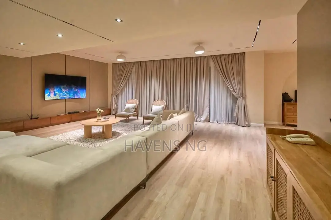 Brand New Luxury 4-Bedroom Apartment