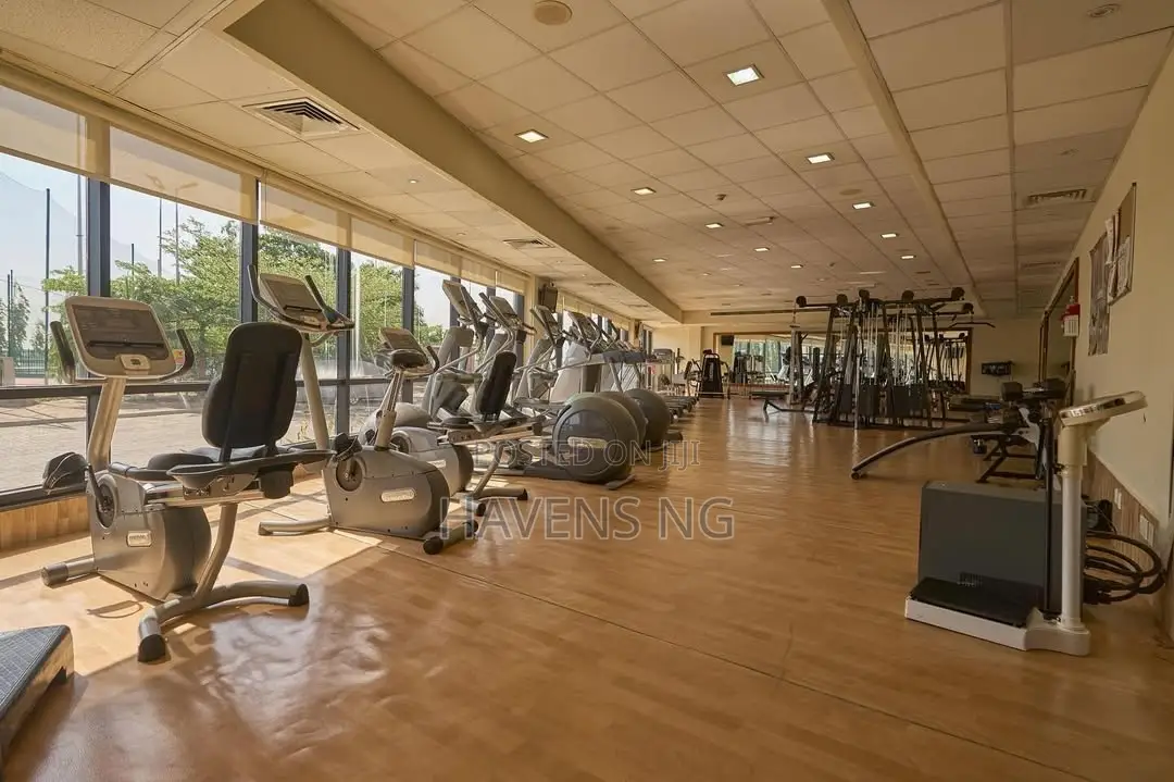 Brand New Luxury 4-Bedroom Apartment