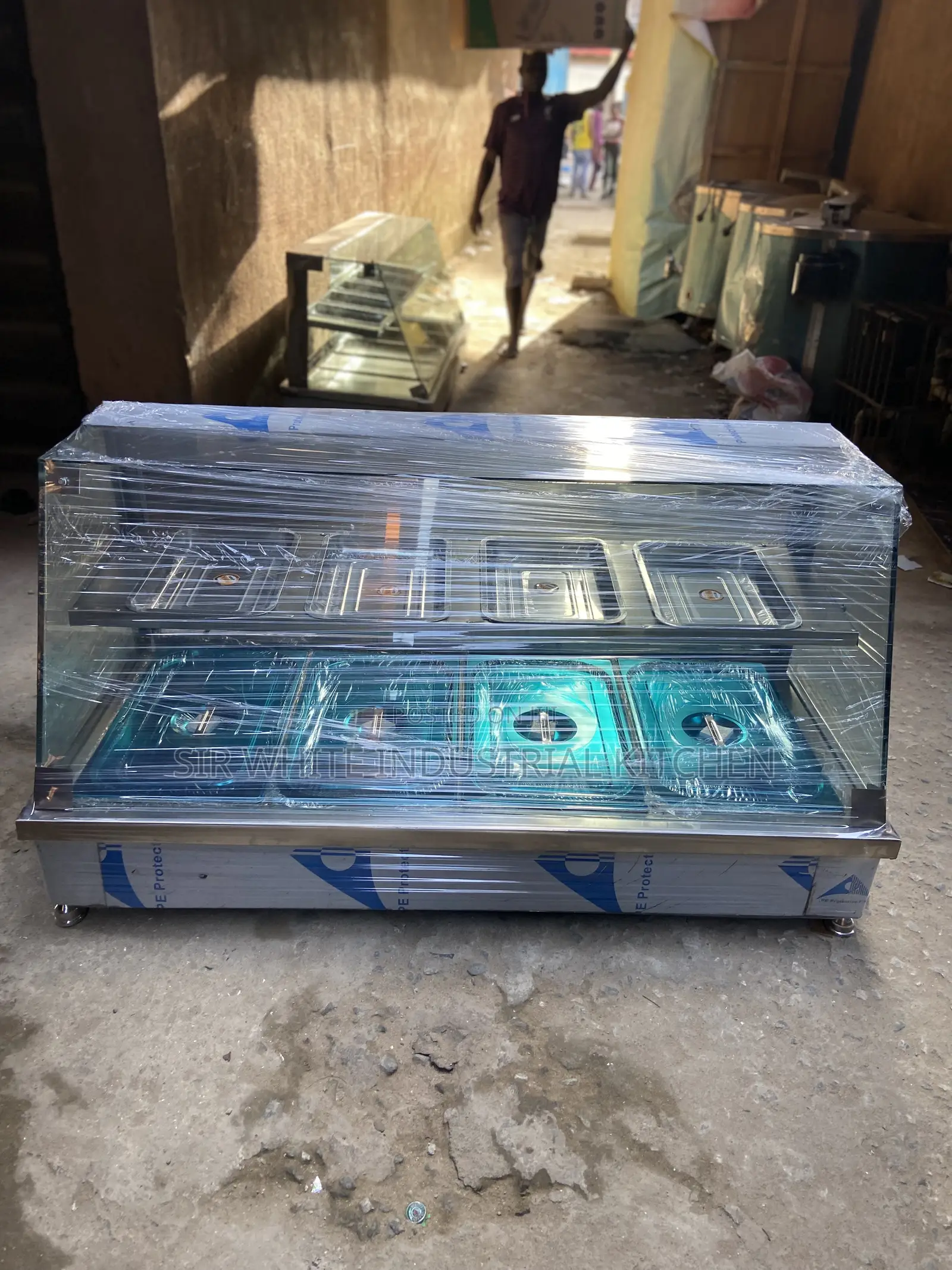 Locally Food Warmer Display Machine