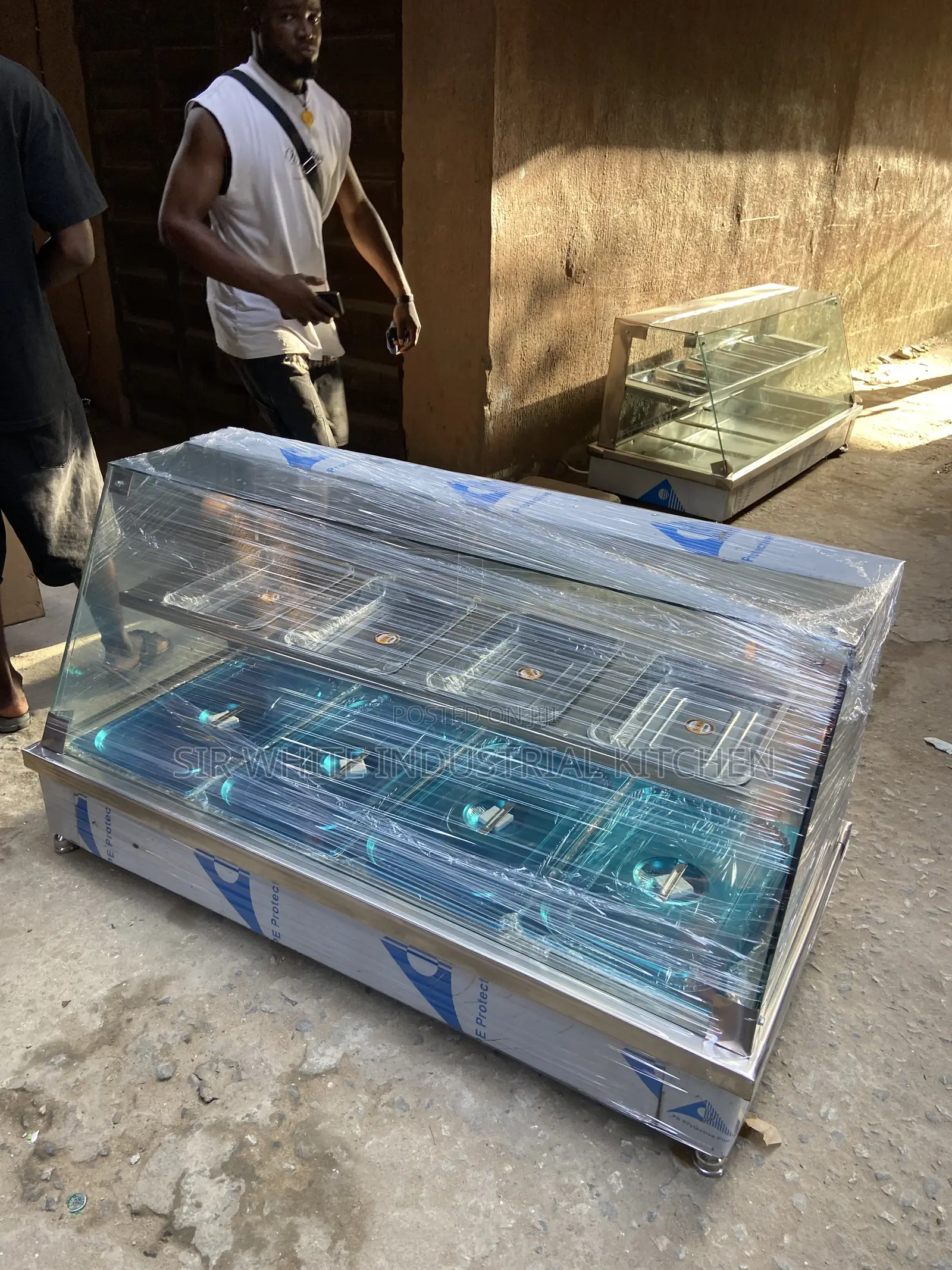 Locally Food Warmer Display Machine