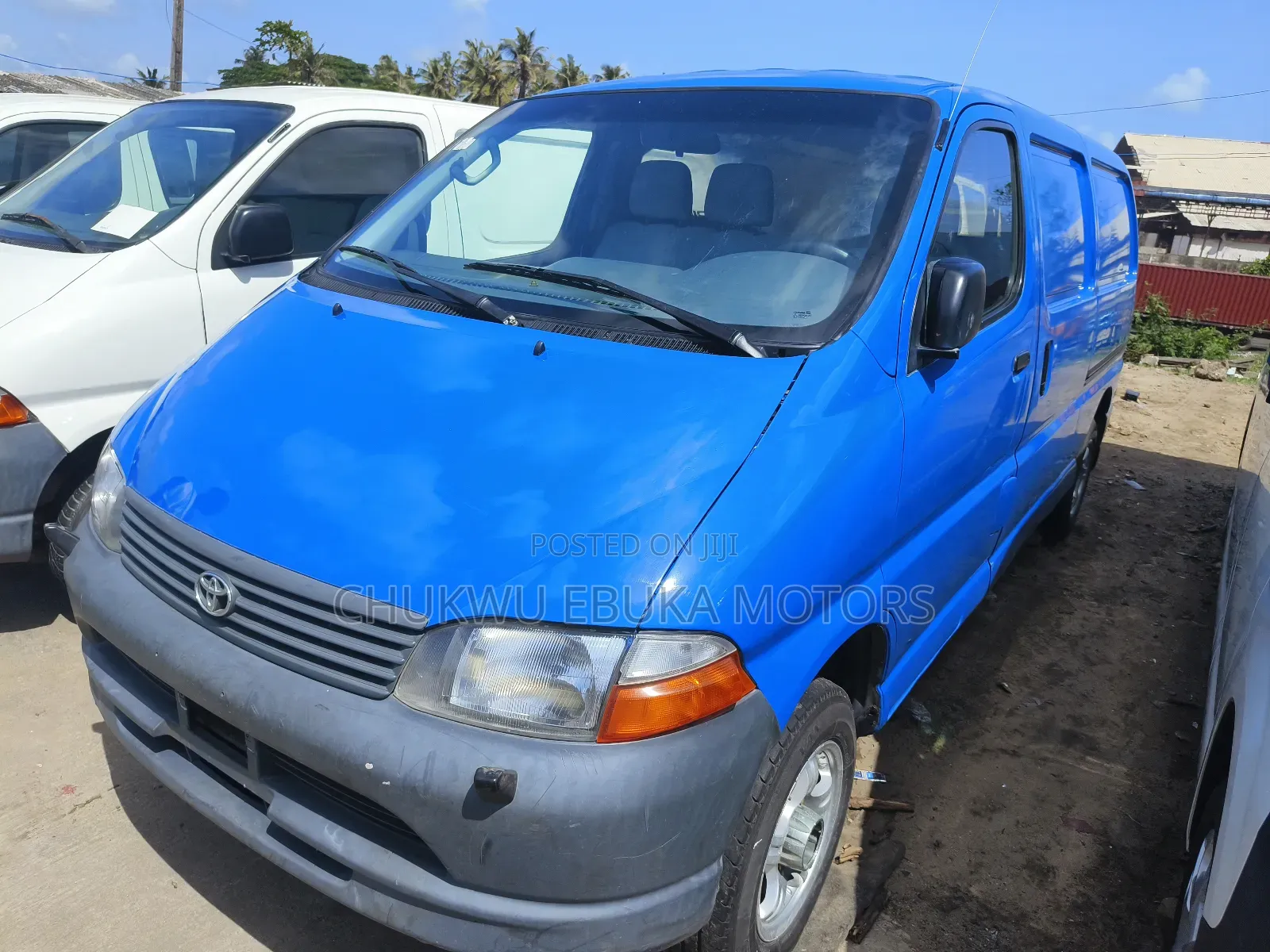 Toyota HiAce 2002 Blue