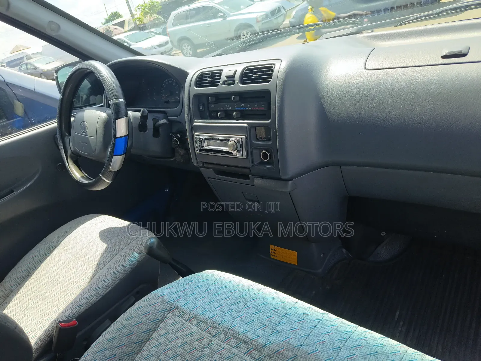 Toyota HiAce 2002 Blue