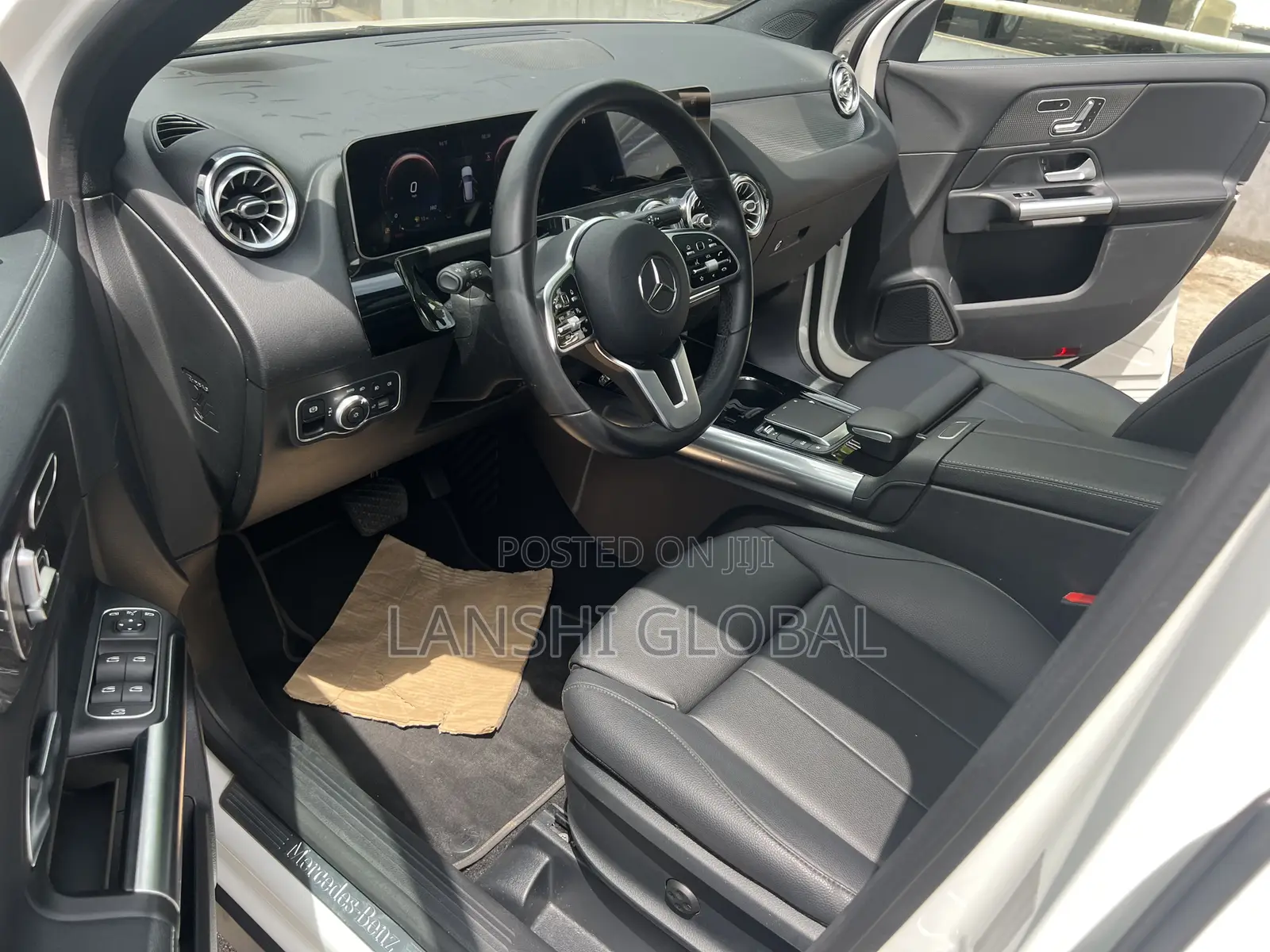 Mercedes-Benz GLA 250 2021 White
