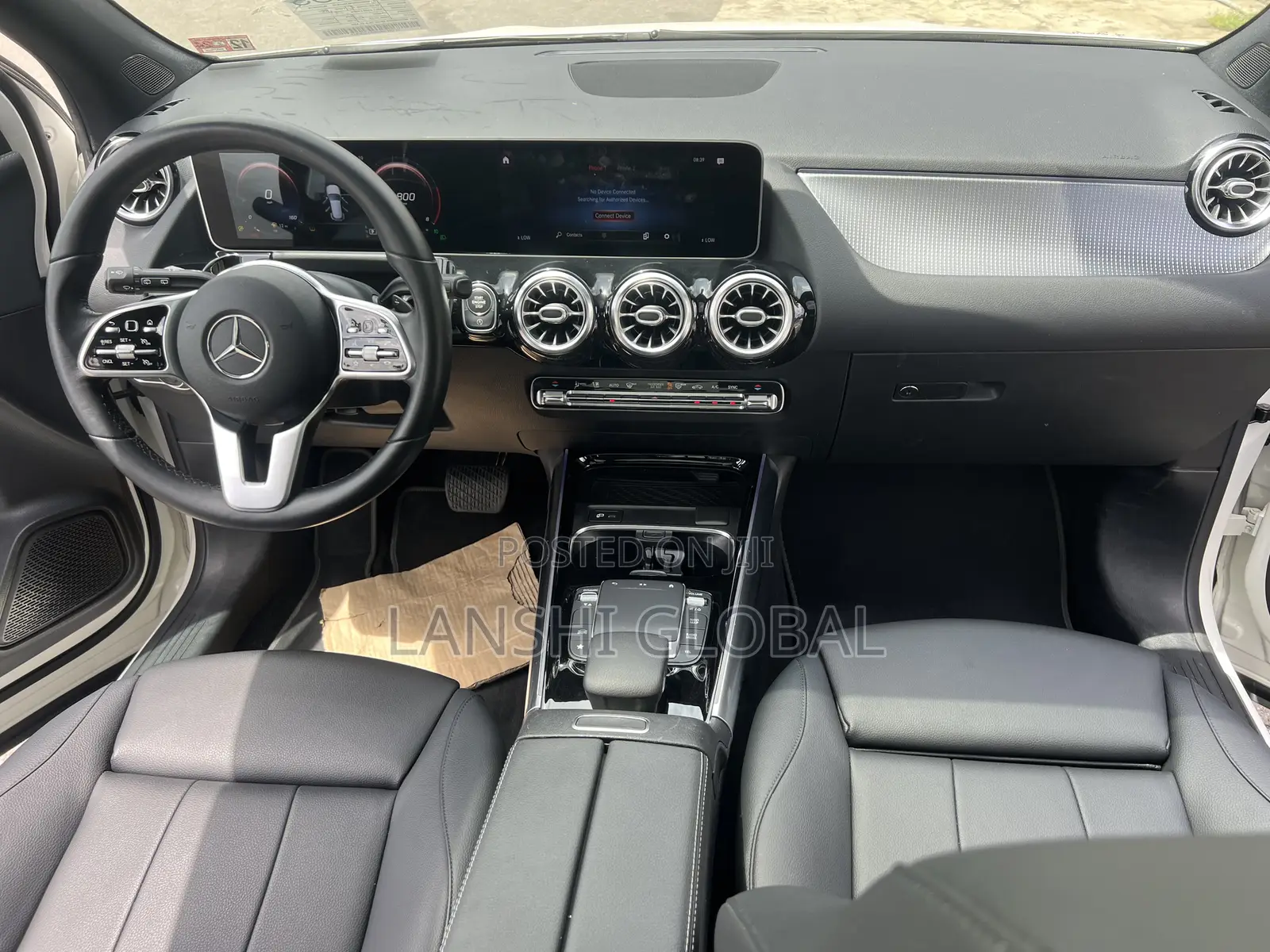 Mercedes-Benz GLA 250 2021 White