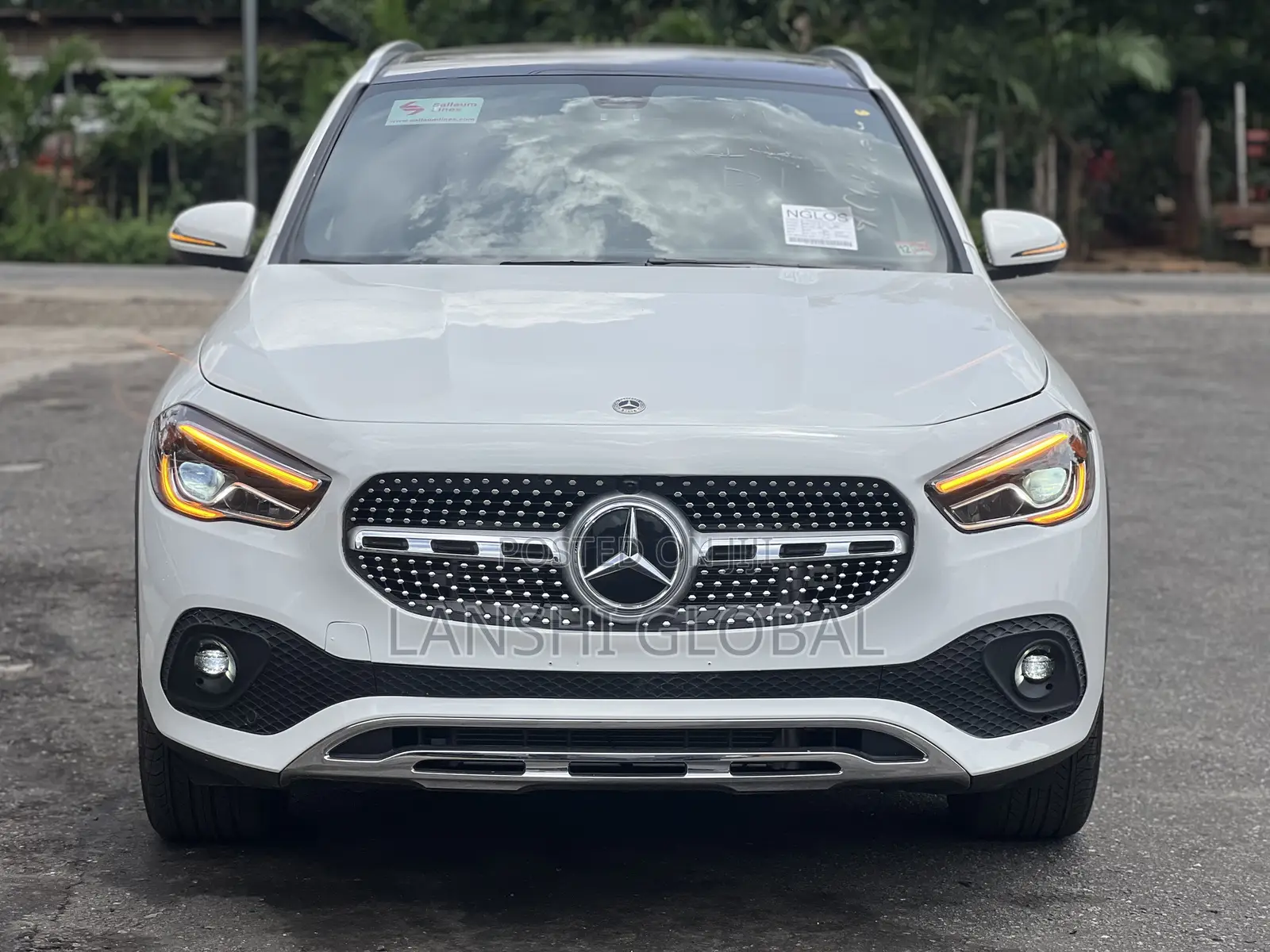 Mercedes-Benz GLA 250 2021 White