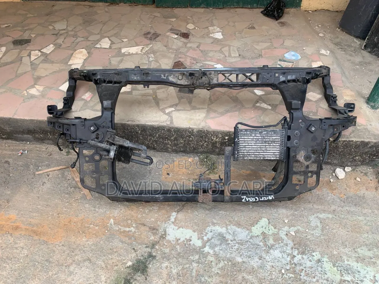 Front Cut Hyundai Veracuz and Kia Available