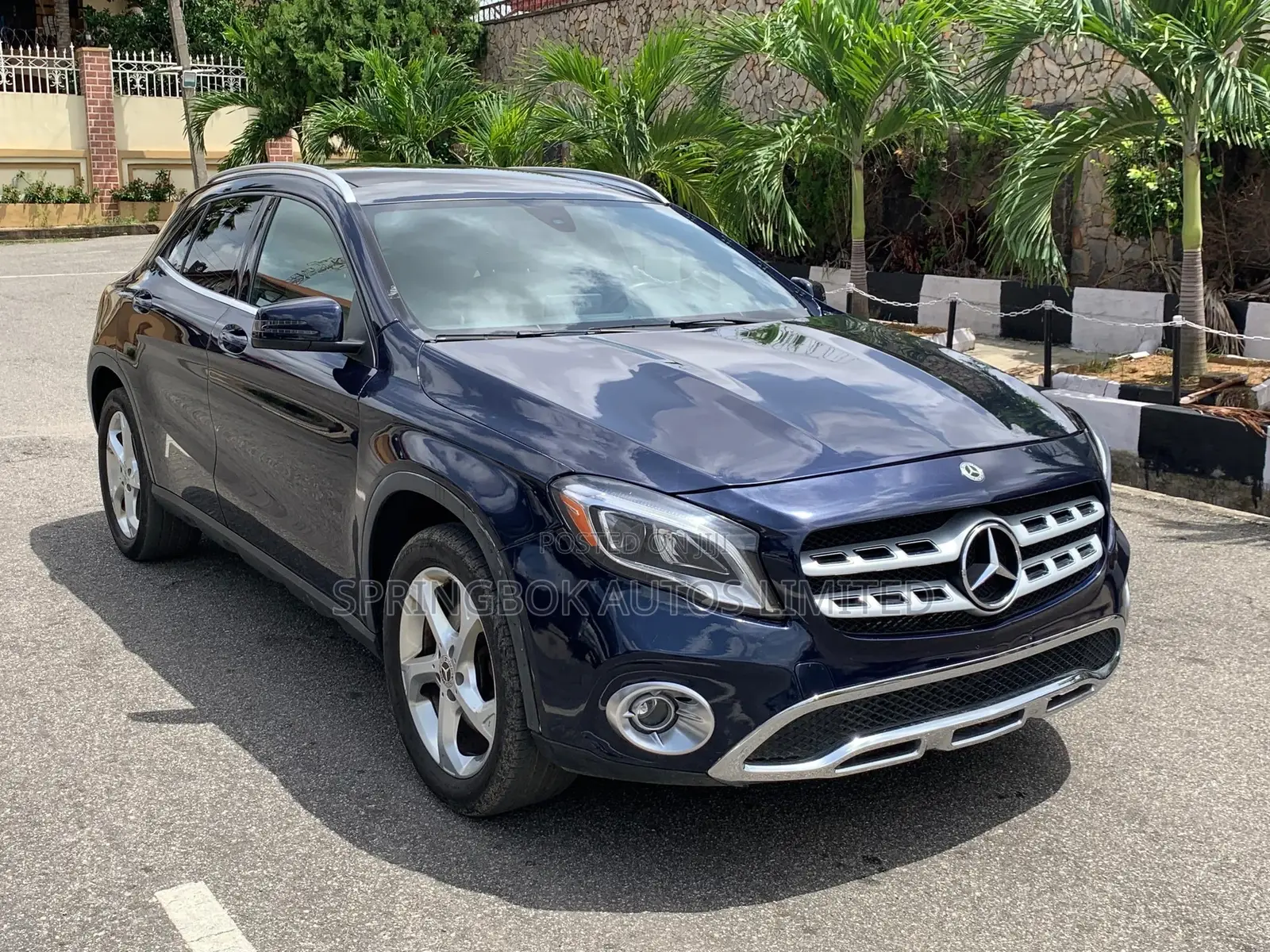 Mercedes-Benz GLA 250 2018 Blue