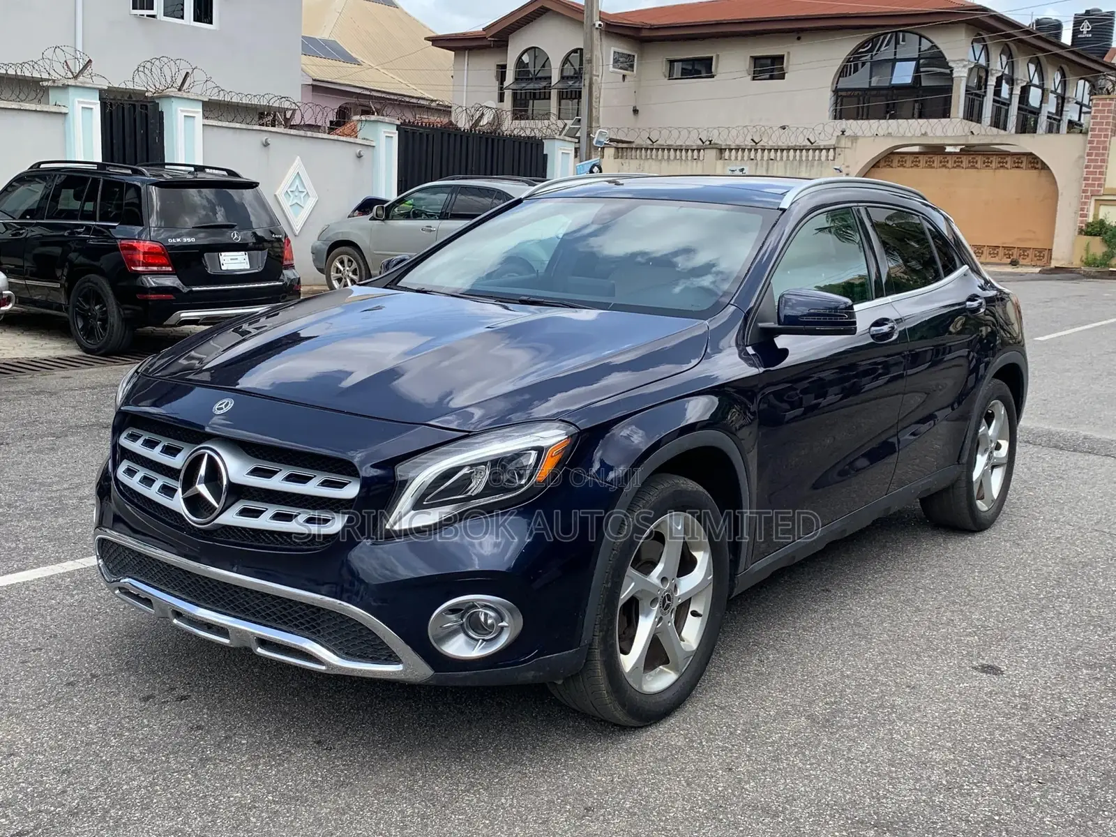 Mercedes-Benz GLA 250 2018 Blue
